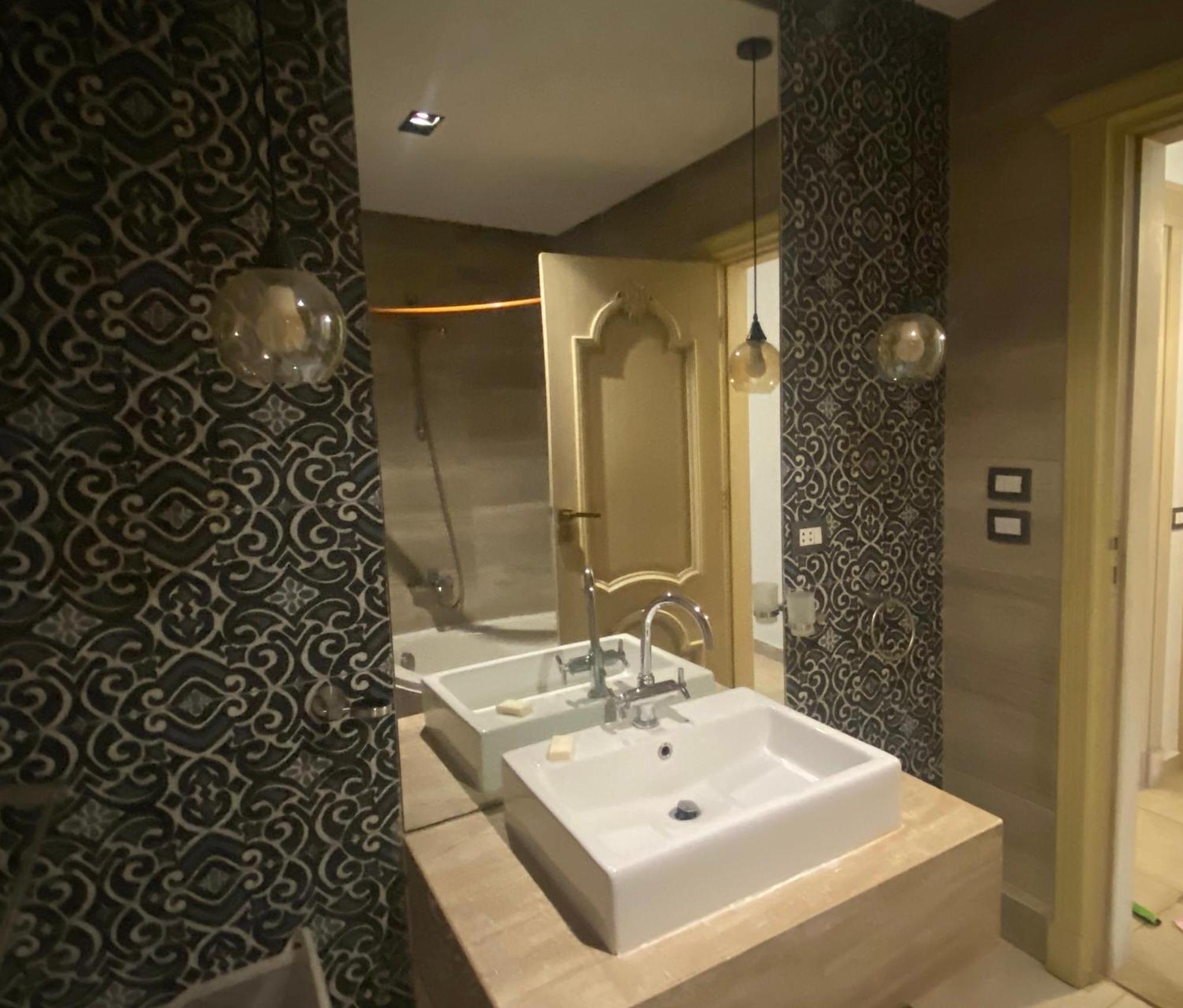 2 Bedrooms Apartment, Close To Airport Apartament
